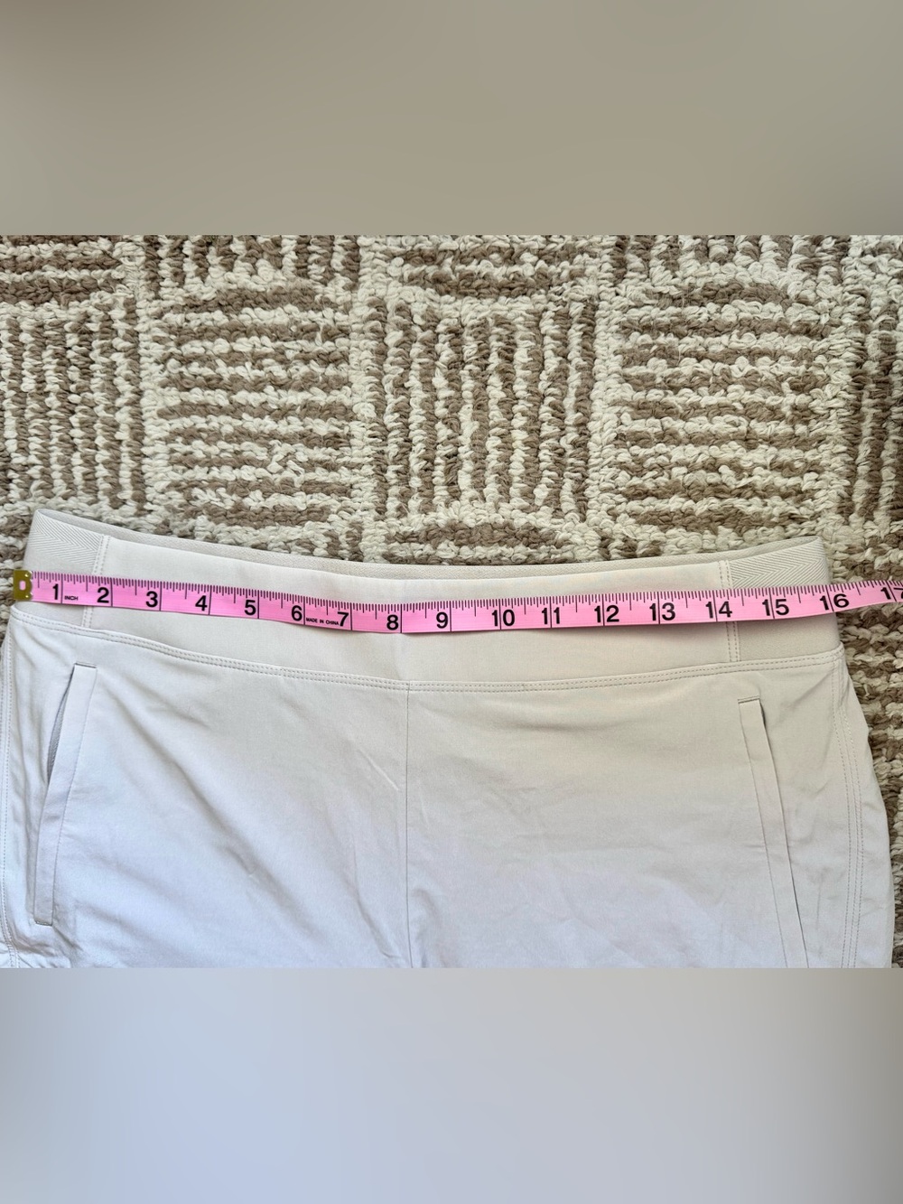 Athleta Cream High Waisted Jogger Pants Flat Waistband Stretchy Women’s Size 10 - Picture 6 of 10